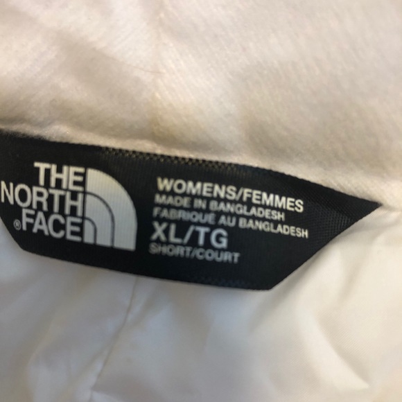 Women’s North Face Ski pants - Picture 5 of 16
